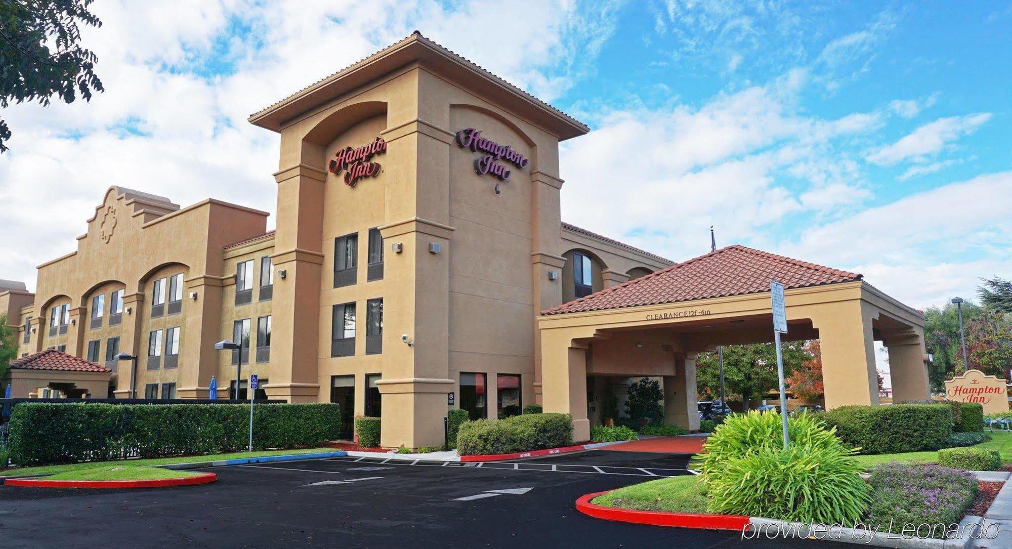 Hampton Inn Oakland-Hayward Exteriör bild
