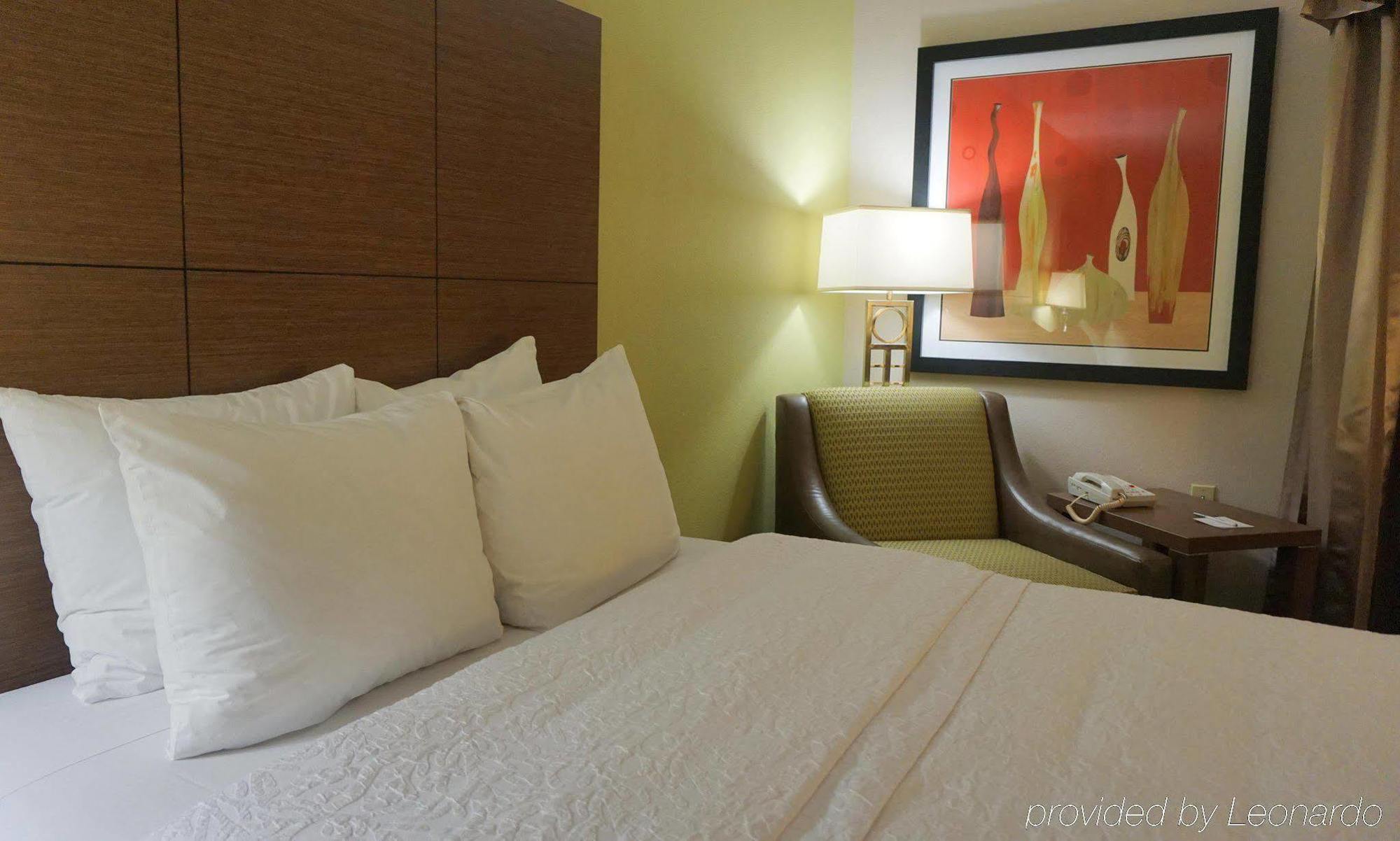 Hampton Inn Oakland-Hayward Exteriör bild