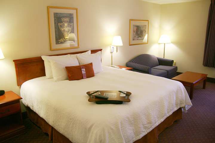 Hampton Inn Oakland-Hayward Rum bild